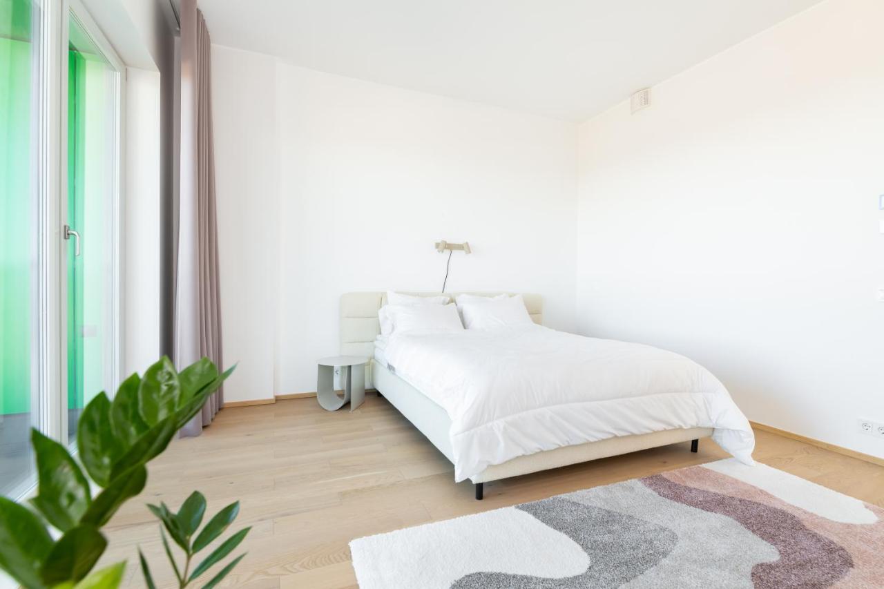 4Bdr Modern And Stylish Apartment Near Kadriorg With Free Parking Tallinn Exterior photo