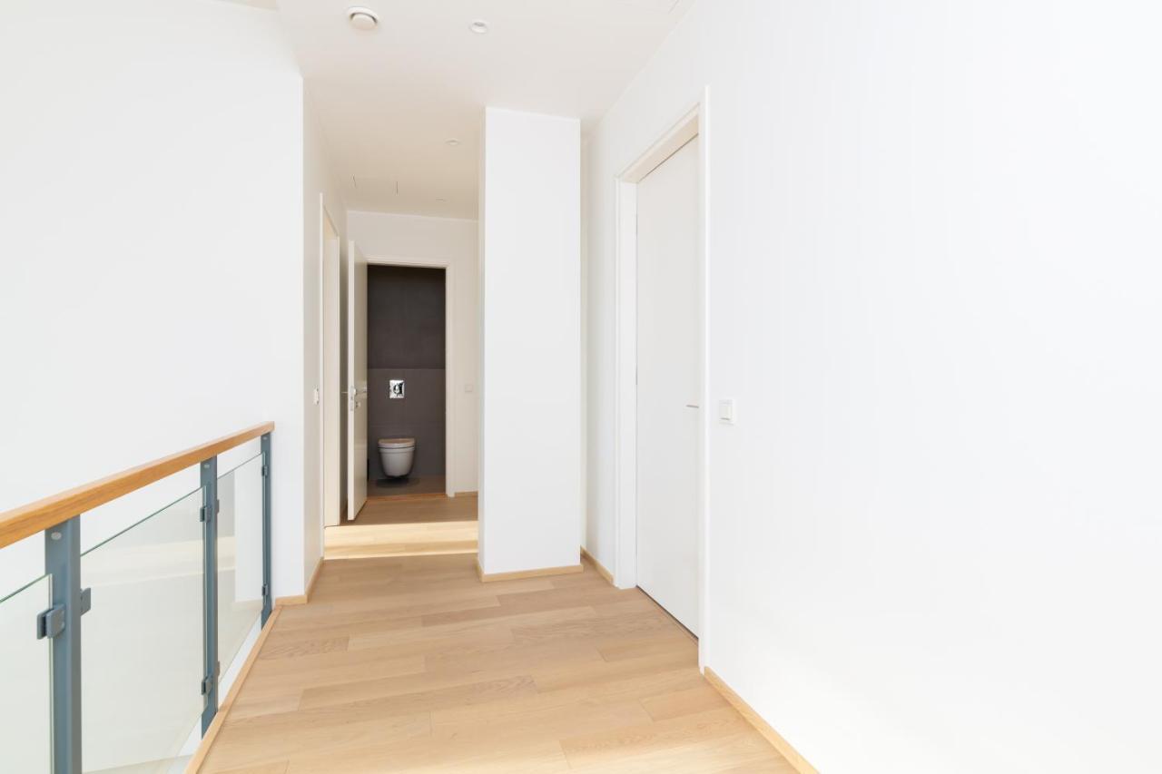 4Bdr Modern And Stylish Apartment Near Kadriorg With Free Parking Tallinn Exterior photo